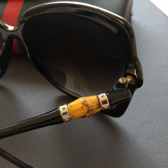 Gucci sunglasses - Picture 2 of 2